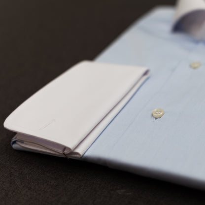 CAMISA DE VESTIR AZUL CUELLO BLANCO