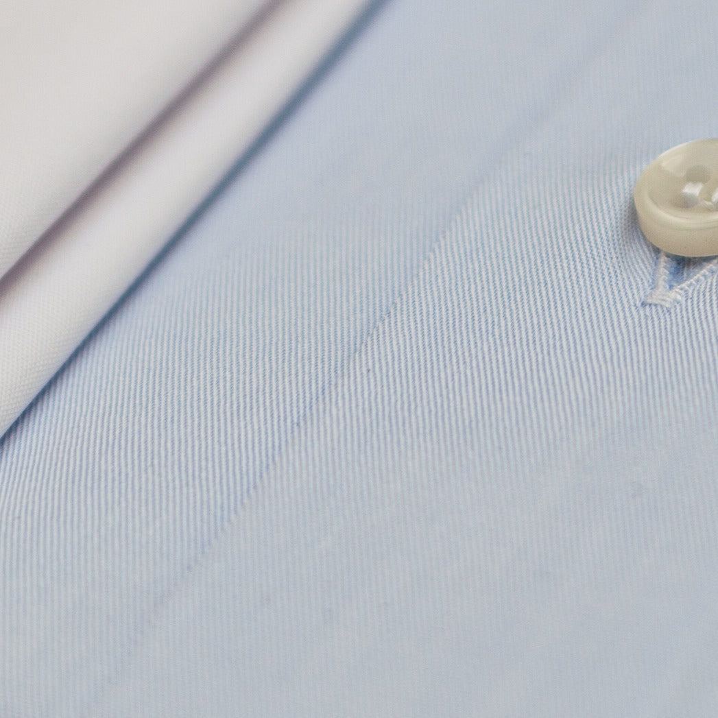 CAMISA DE VESTIR AZUL CUELLO BLANCO