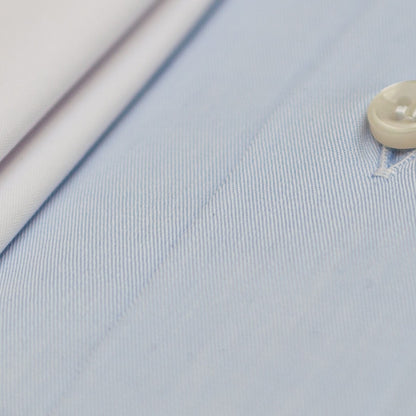 CAMISA DE VESTIR AZUL CUELLO BLANCO
