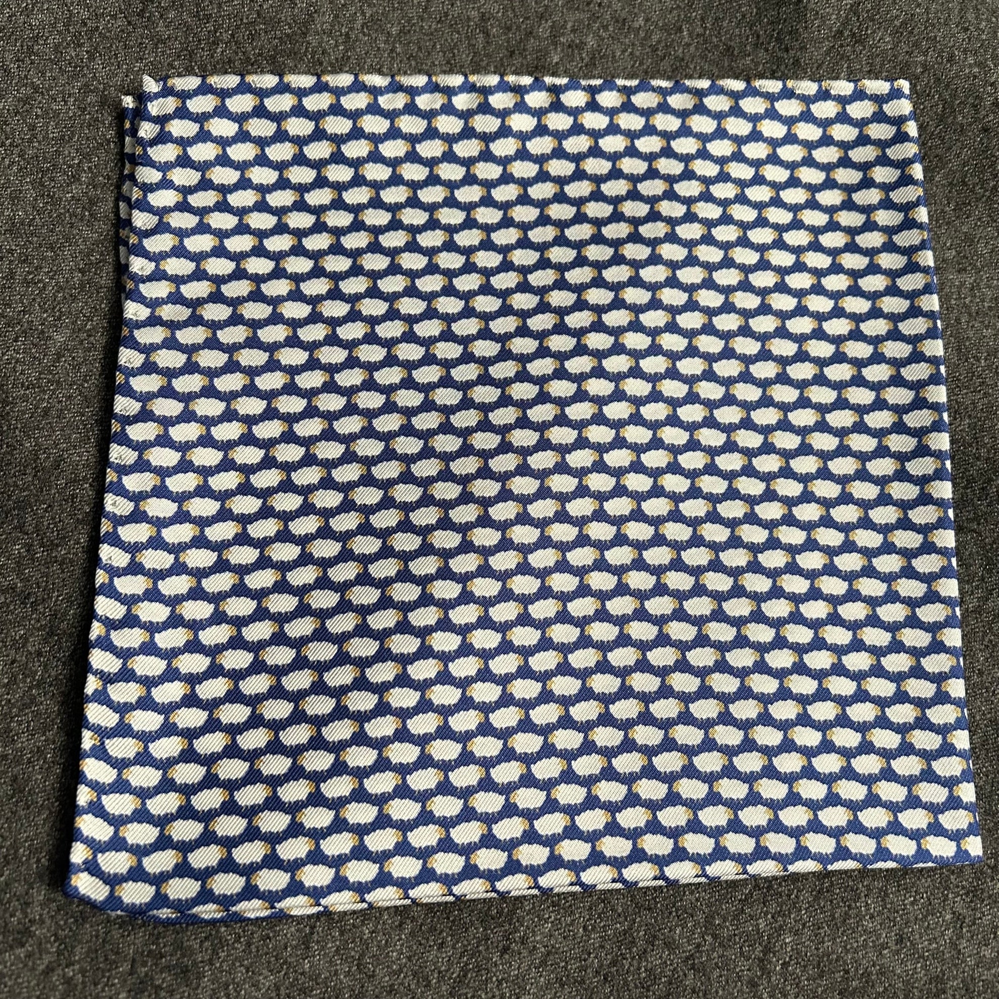 PAÑUELO SEDA NAVY OVEJAS