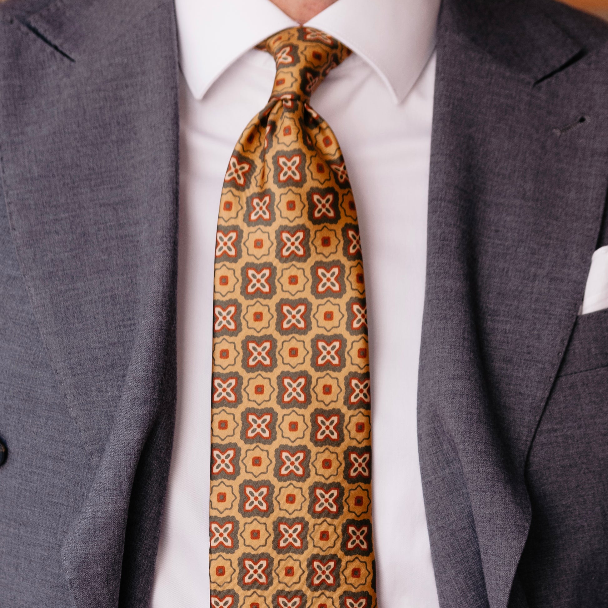CORBATA DE SEDA GOLD VERNAZZA